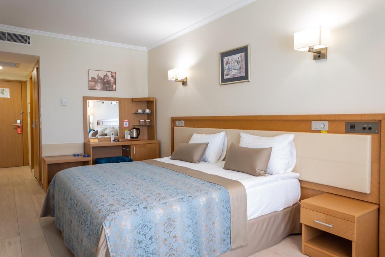 Patalya Lakeside Resort Hotel Golbası Extérieur photo