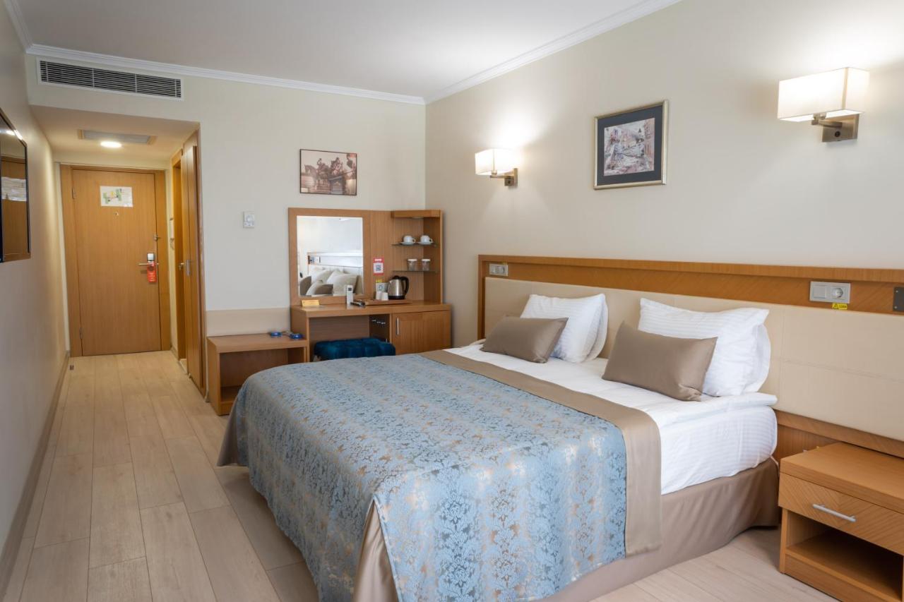 Patalya Lakeside Resort Hotel Golbası Extérieur photo